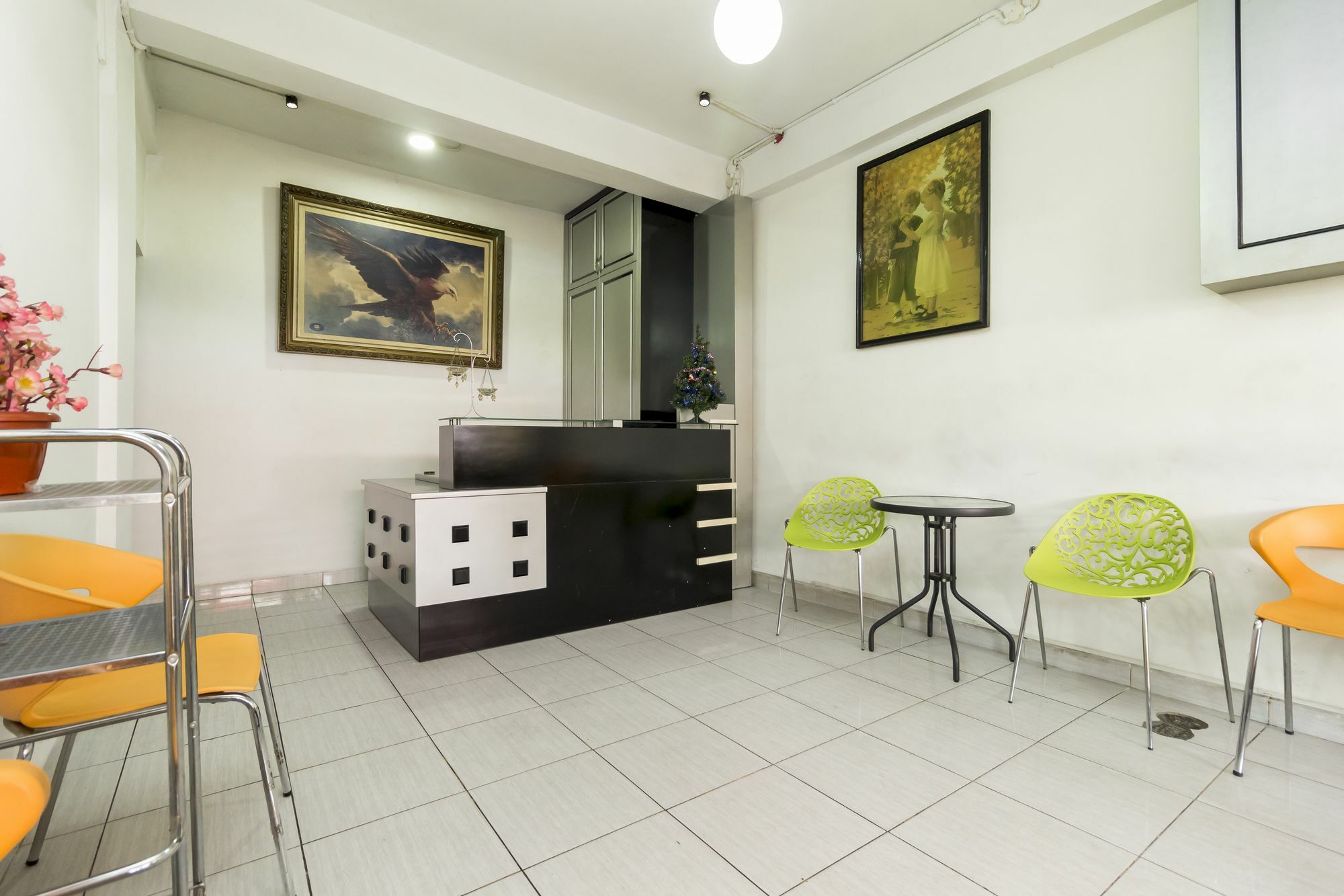 Reddoorz near Gajah Mada Plaza 2 Hotel Jakarta Bagian luar foto